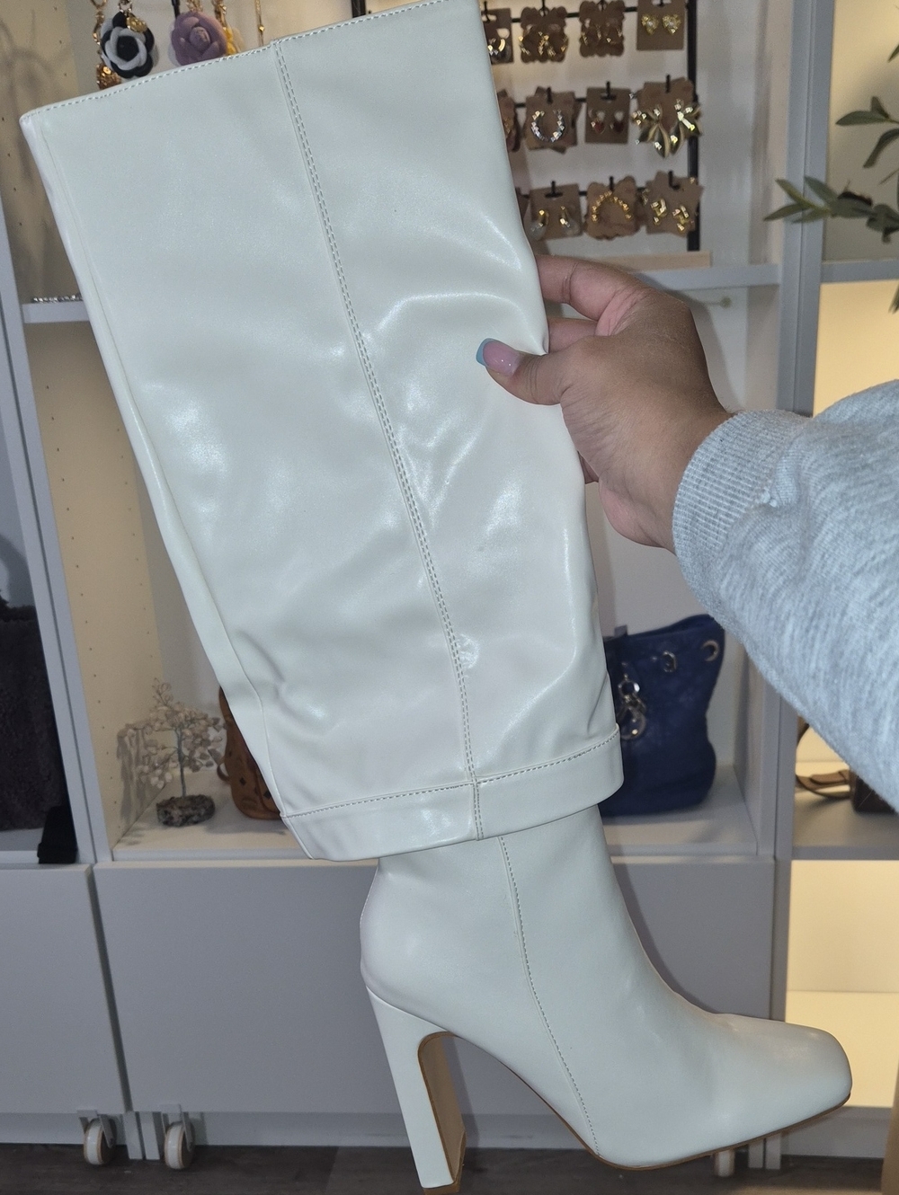 Lulus Boots Size 8🤍